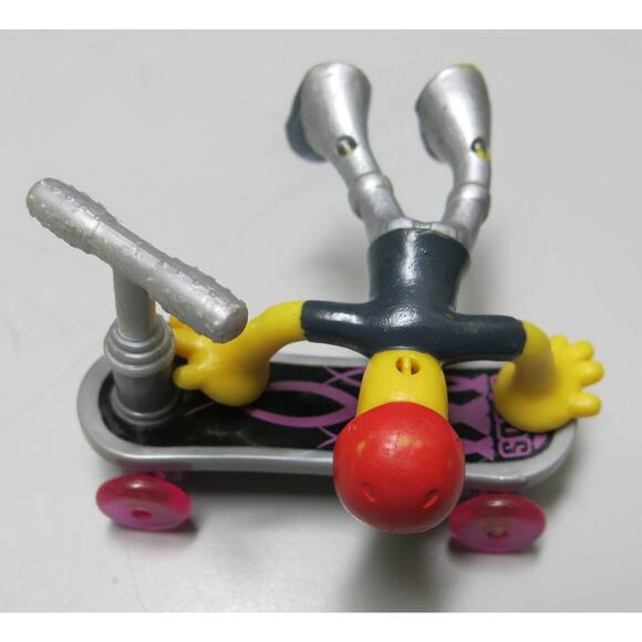 SONIC DRIVE IN Skateboards and Magnetic Skaters 5 Pieces Action Figures 2005 - Picture 10 of 10